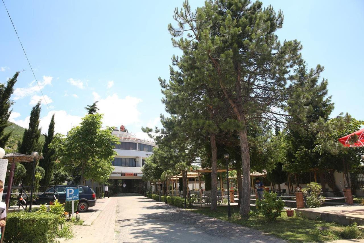 Sirena Hotel Tushemisht Exteriör bild